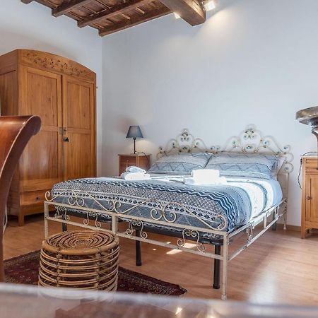 Montecitorio & Pantheon Stylish Flat Apartment Rome Bagian luar foto