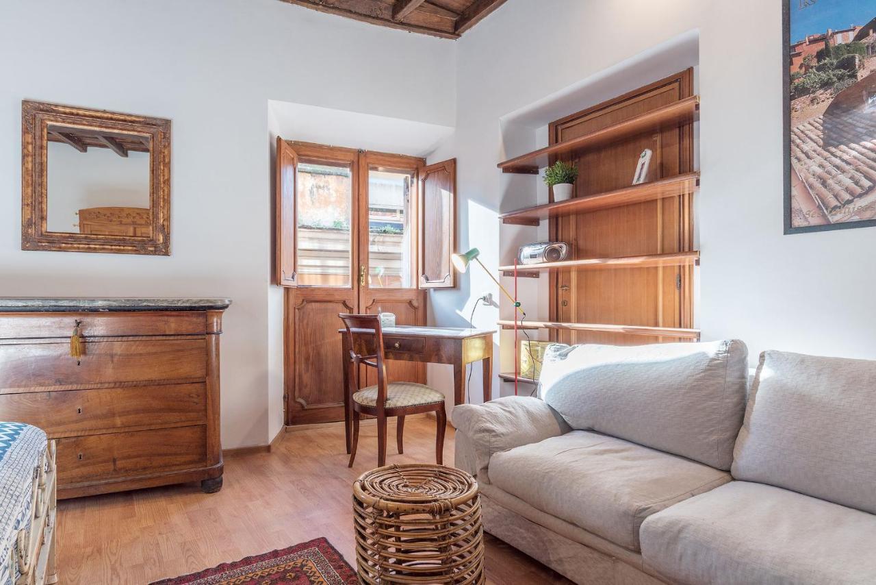 Montecitorio & Pantheon Stylish Flat Apartment Rome Bagian luar foto